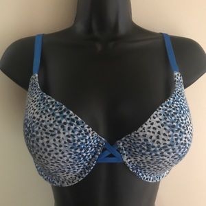 Blue bra with cute cross cross detail in front